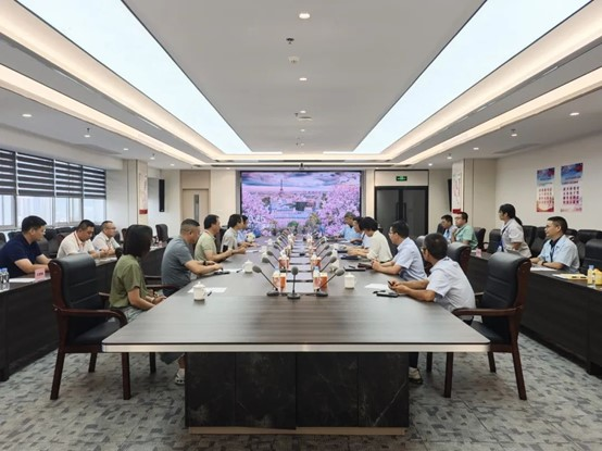 【向新而行】北京大学刘开辉教授一行到访亚星游戏官网高科 共研电子材料关键技术