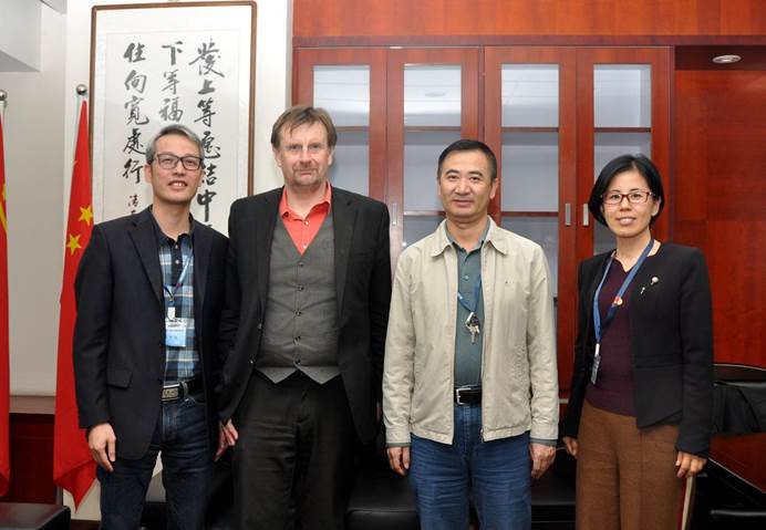 美国介电压电材料研究中心（CDP）专家来亚星游戏官网进行技术交流 